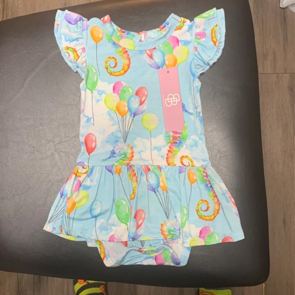 Nothing to sea here 6-12 month twirl